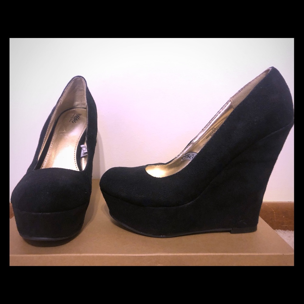 Suede wedges